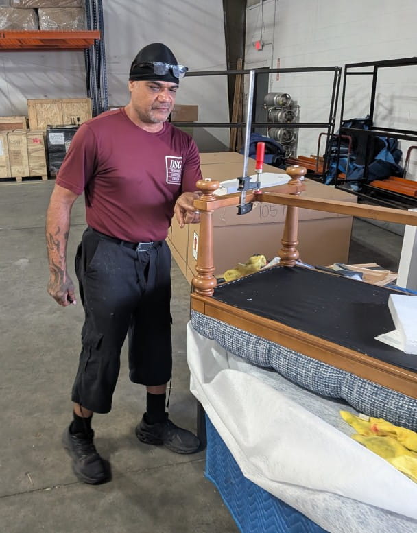 indio assembles furniture